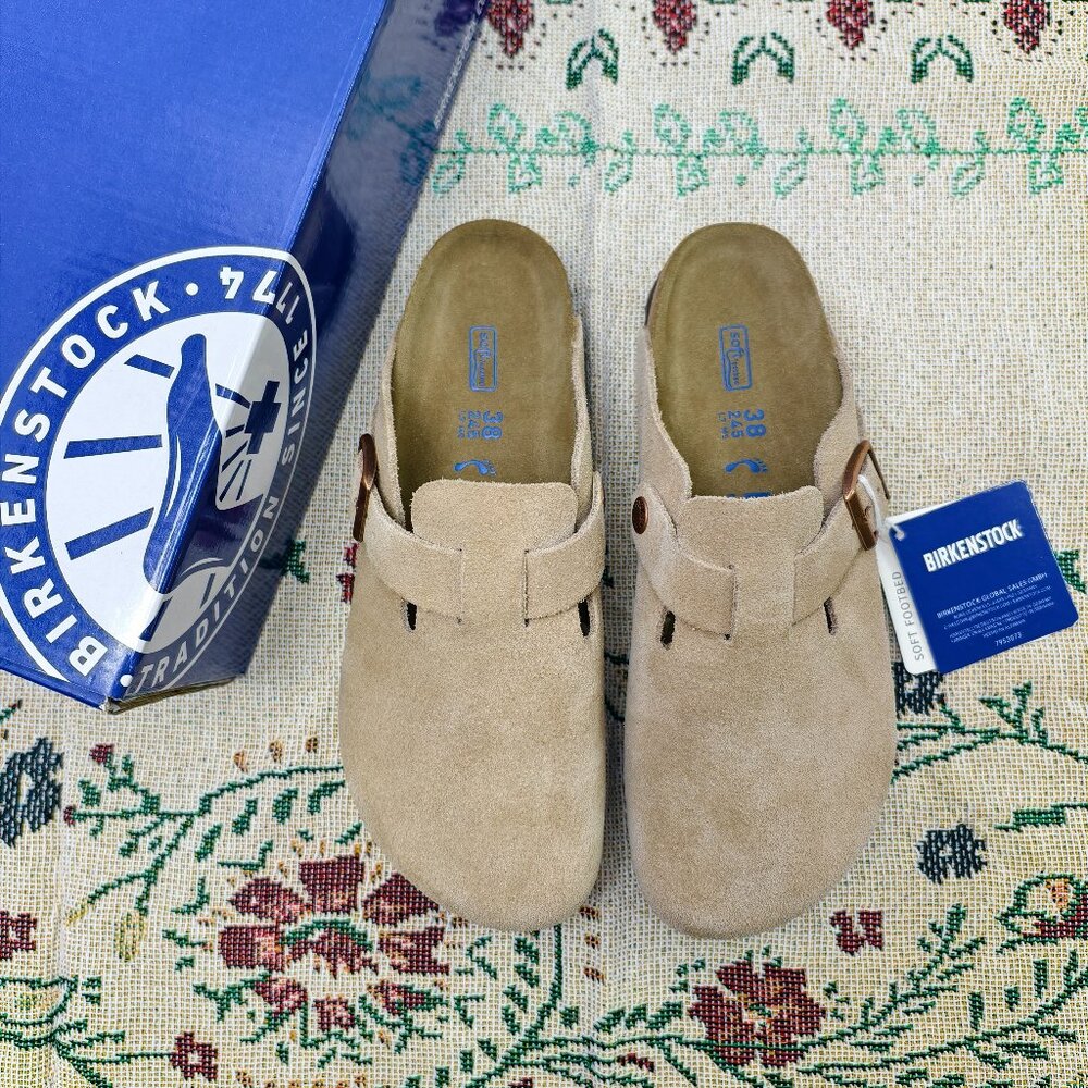 NWT Women's Latte Cream Suede Birkenstock Boston Shoes - Narrow Fit